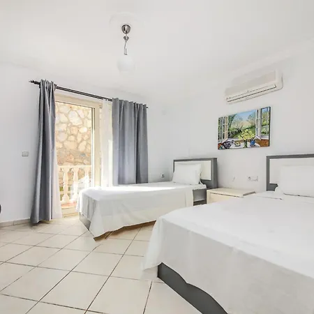 Sea View Flat W Shared Pool 6 Min To Otel *